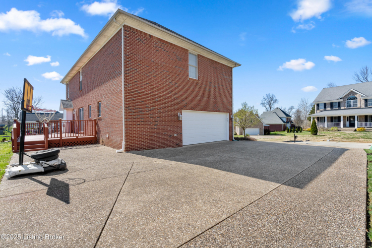Listing Image 45