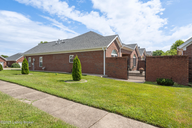 Listing Image 24