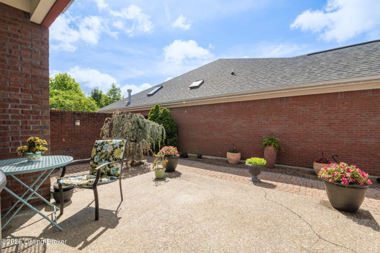 Listing Image 31