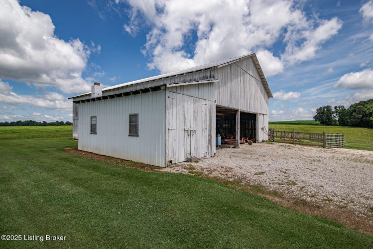 Listing Image 73