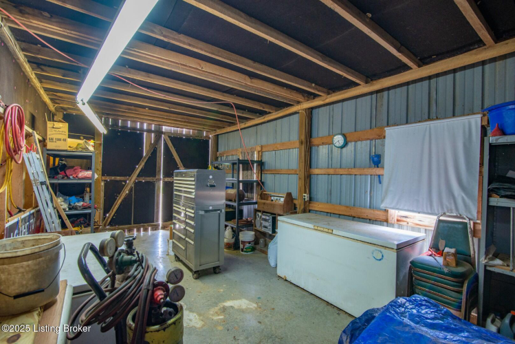 Listing Image 77