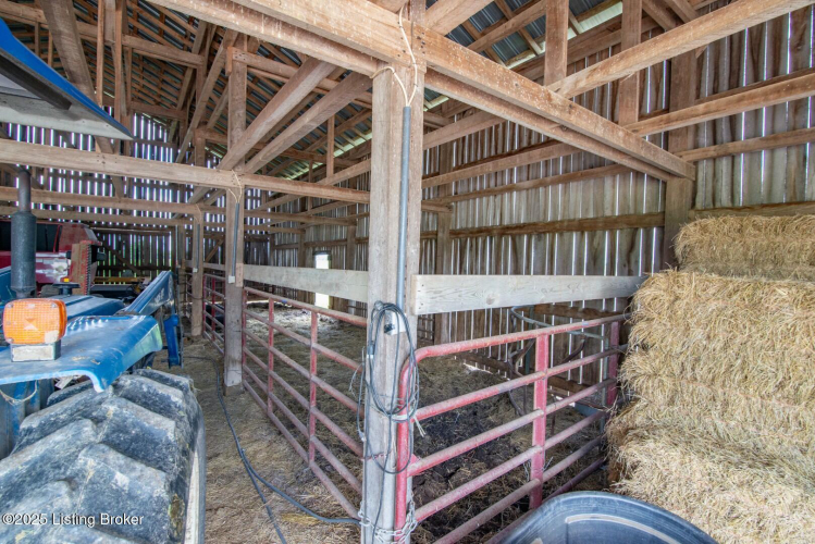 Listing Image 78