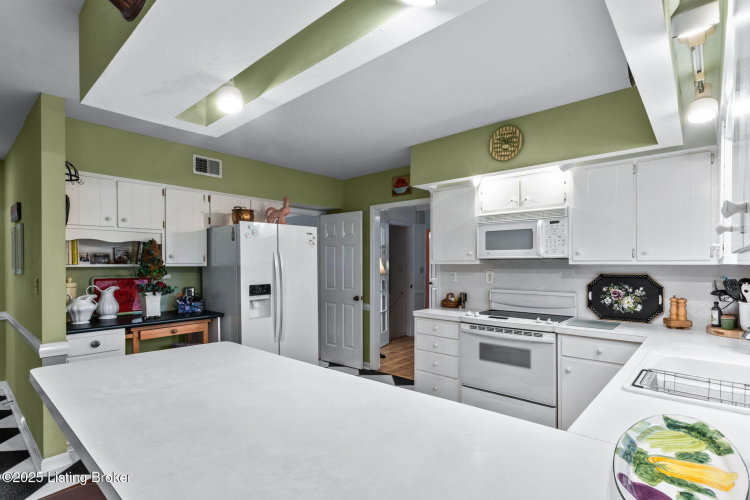 Listing Image 21
