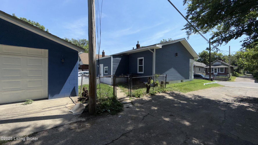 Listing Image 27