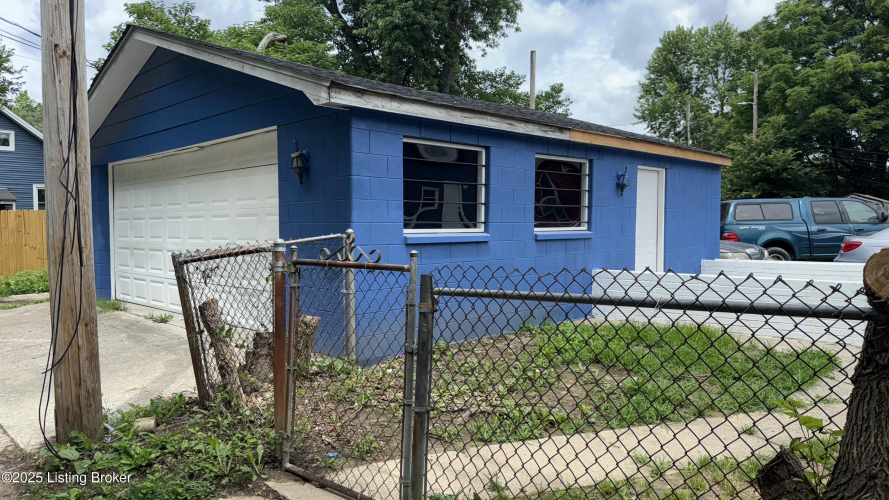Listing Image 29