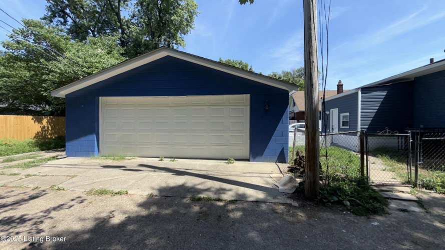 Listing Image 30