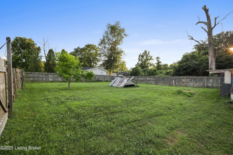 Listing Image 16
