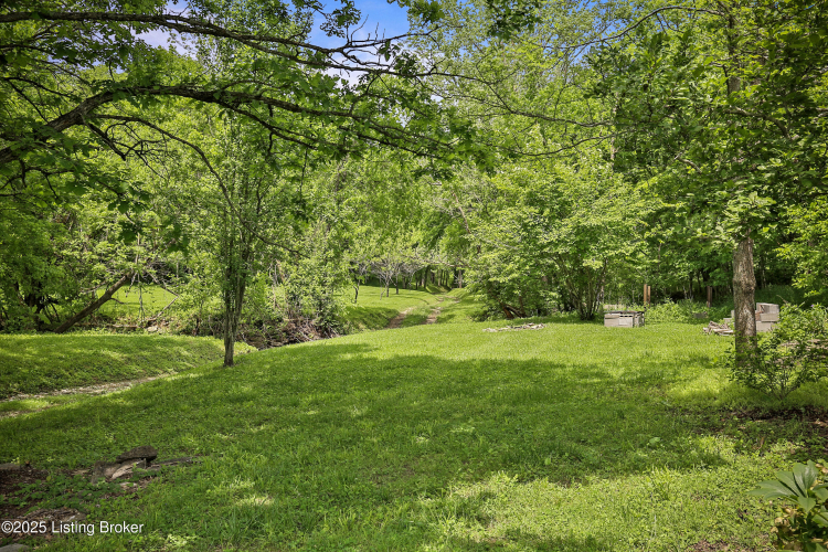 Listing Image 11