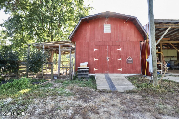 Listing Image 39