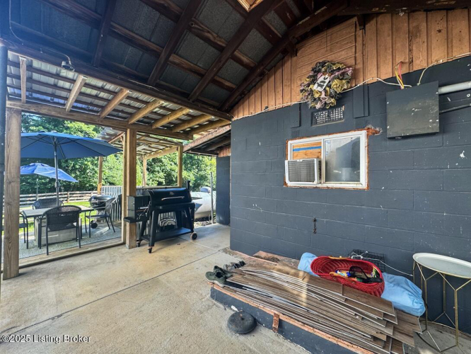 Listing Image 49