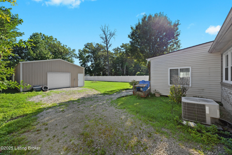 Listing Image 36