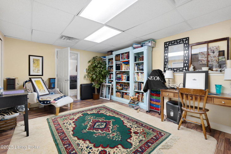 Listing Image 32