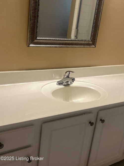 Listing Image 51