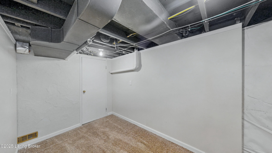 Listing Image 37