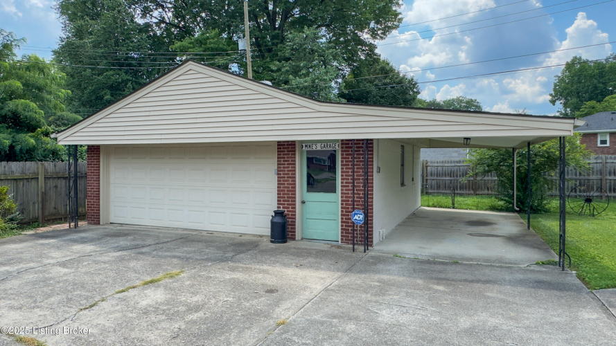 Listing Image 40
