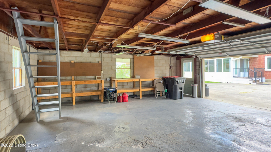 Listing Image 42