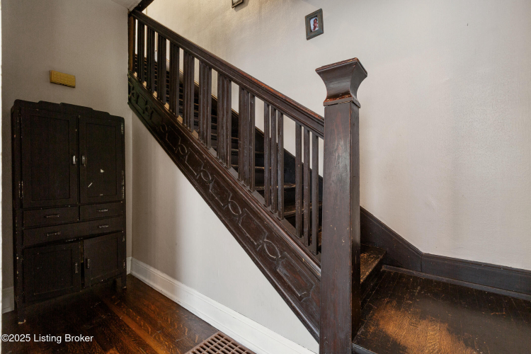 Listing Image 30