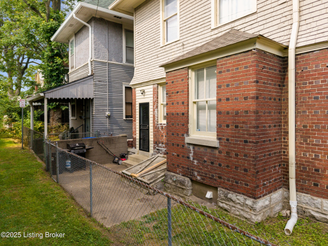 Listing Image 46