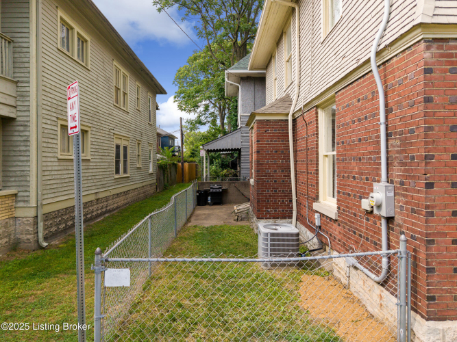 Listing Image 47