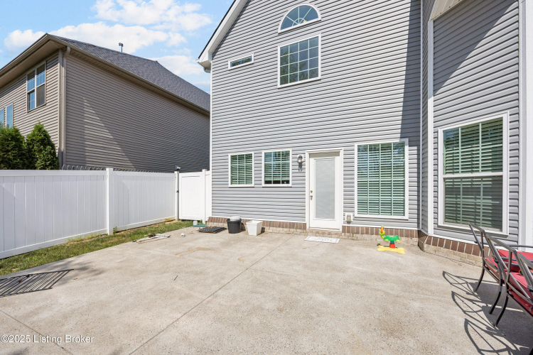Listing Image 50