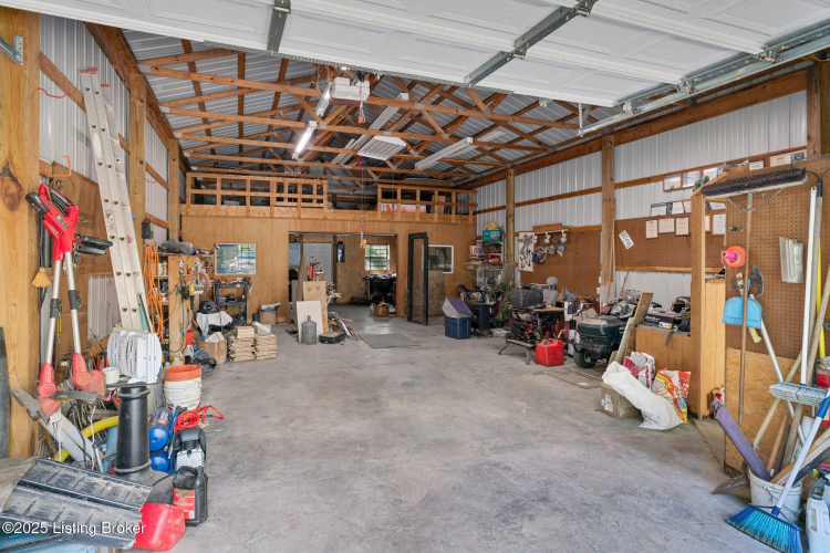 Listing Image 42