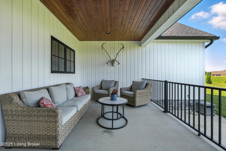 Listing Image 58