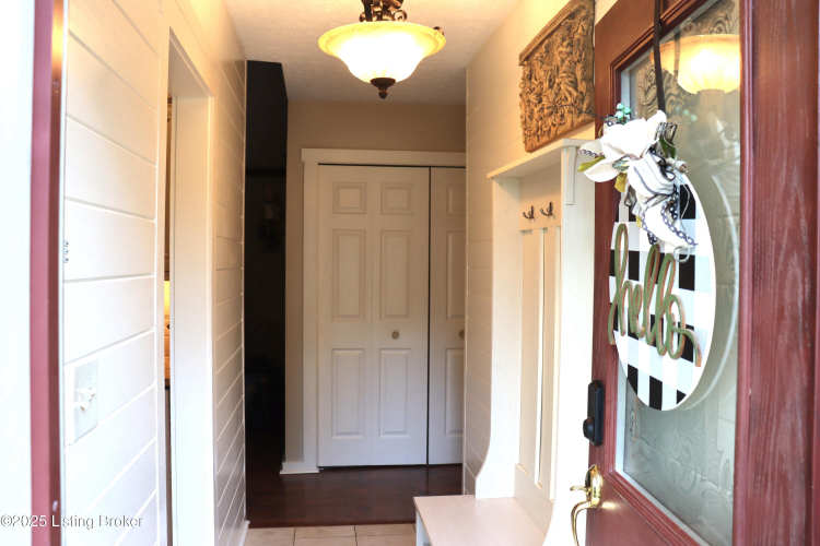 Listing Image 17