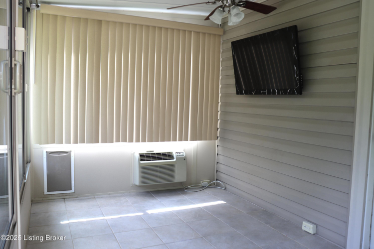 Listing Image 56