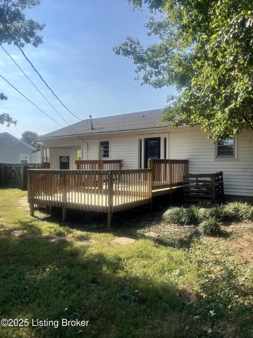 Listing Image 11