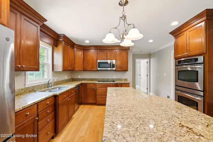 Listing Image 19