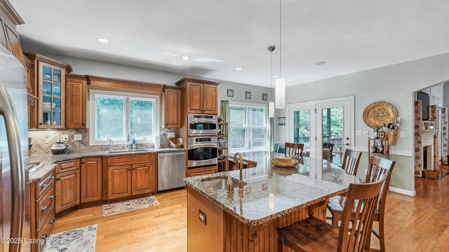 Listing Image 15