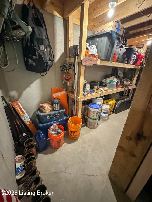 Listing Image 56