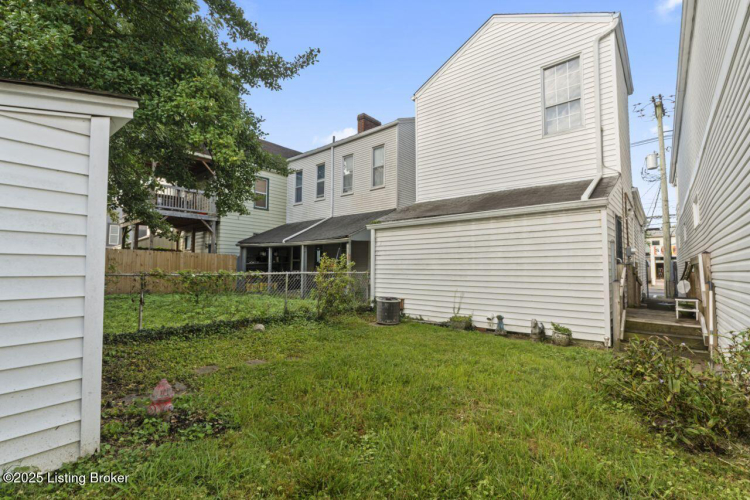 Listing Image 13