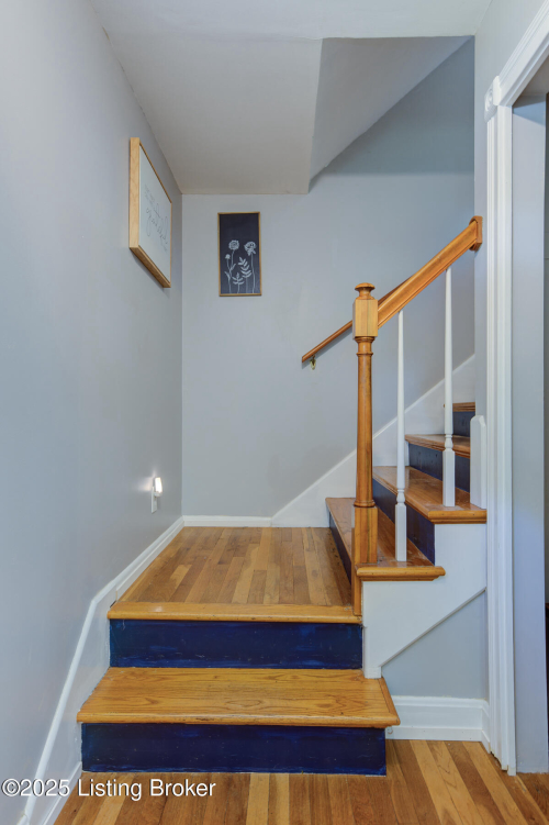 Listing Image 16