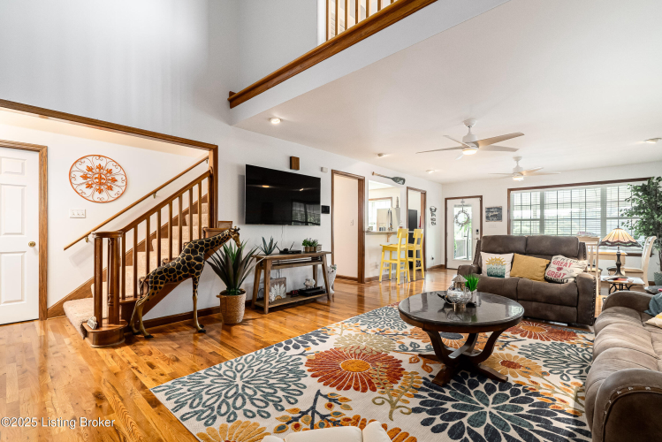Listing Image 21