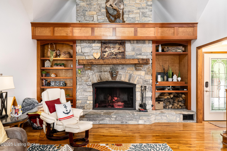 Listing Image 23