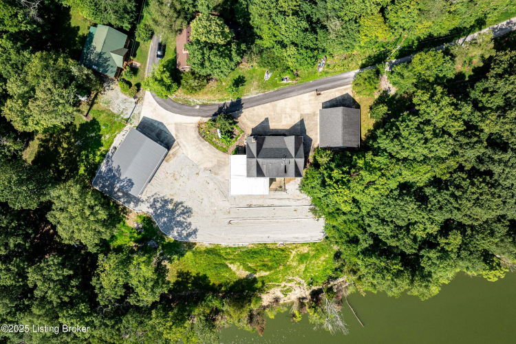 Listing Image 79