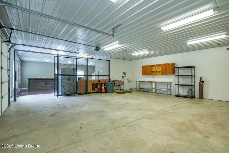 Listing Image 37
