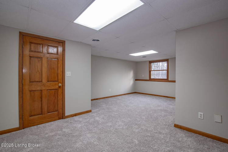 Listing Image 26