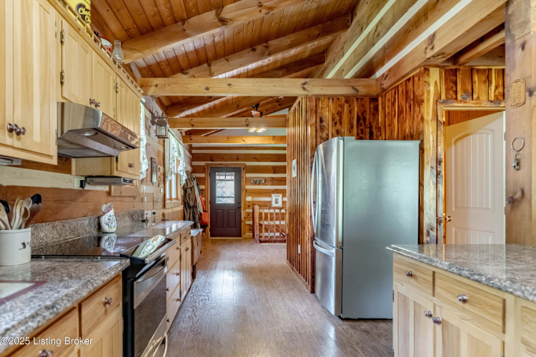 Listing Image 12