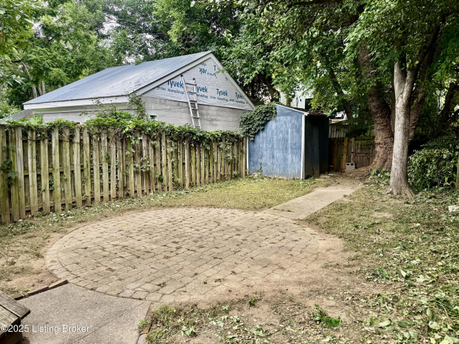 Listing Image 12