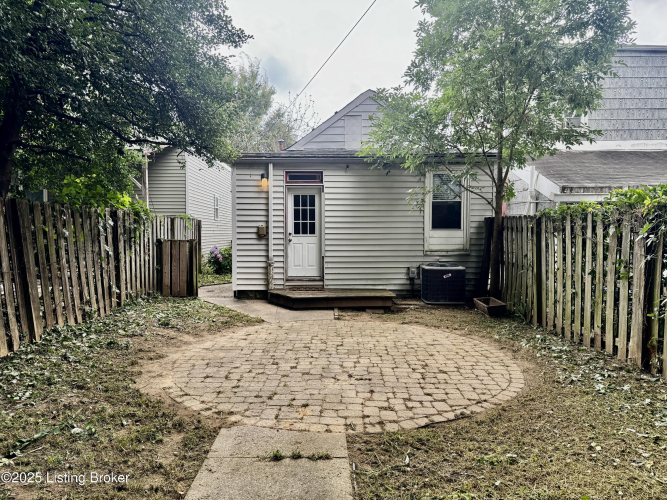 Listing Image 13