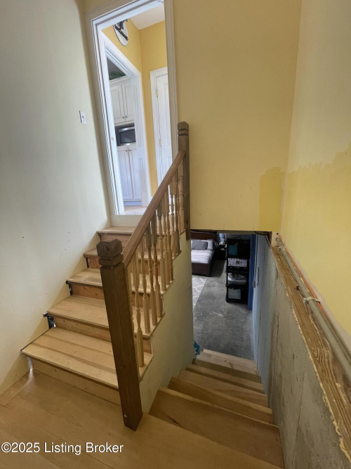 Listing Image 128