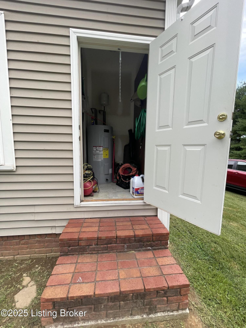 Listing Image 14