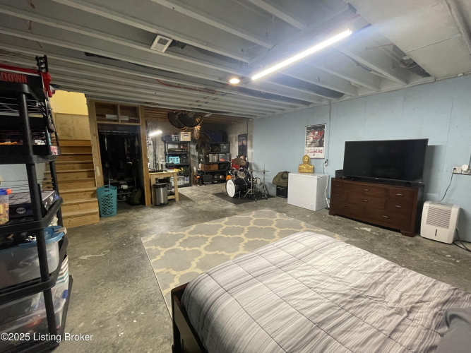 Listing Image 29