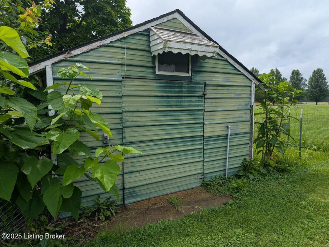 Listing Image 17