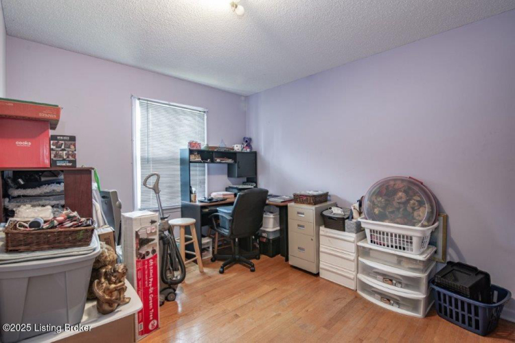 Listing Image 23