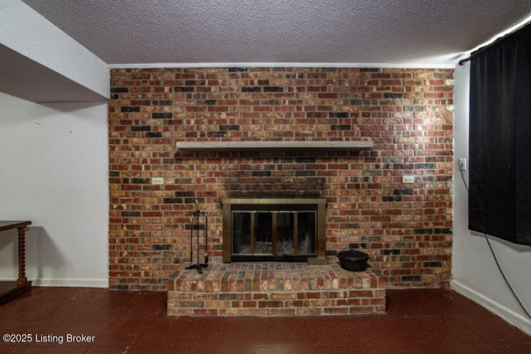 Listing Image 27