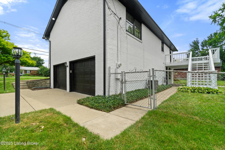 Listing Image 45