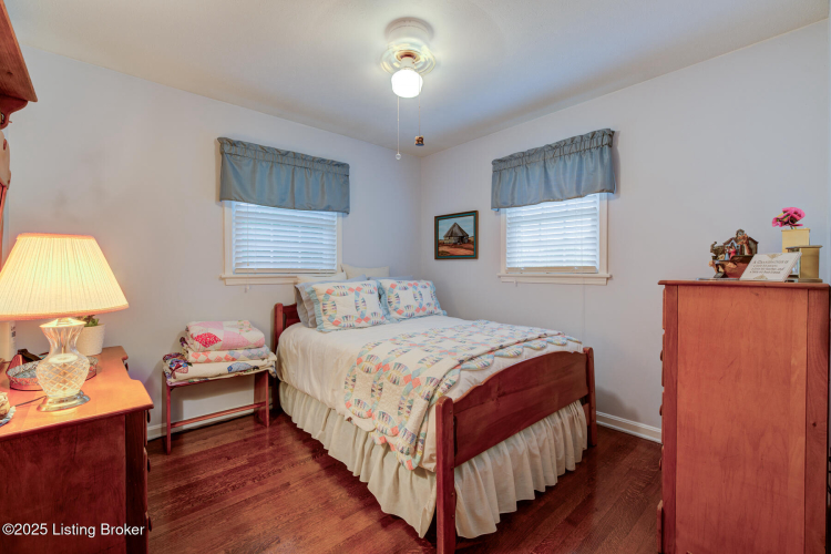 Listing Image 20